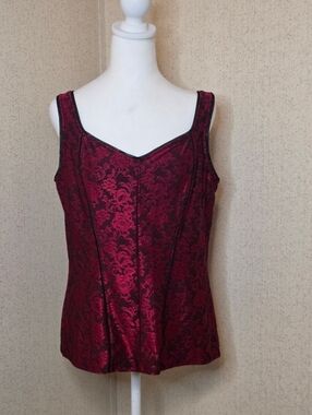 White House Black Market Red and Black Ornate Lace Corset Style Camisole